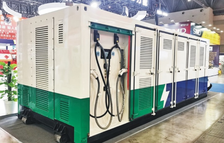 应急指挥动力舱01